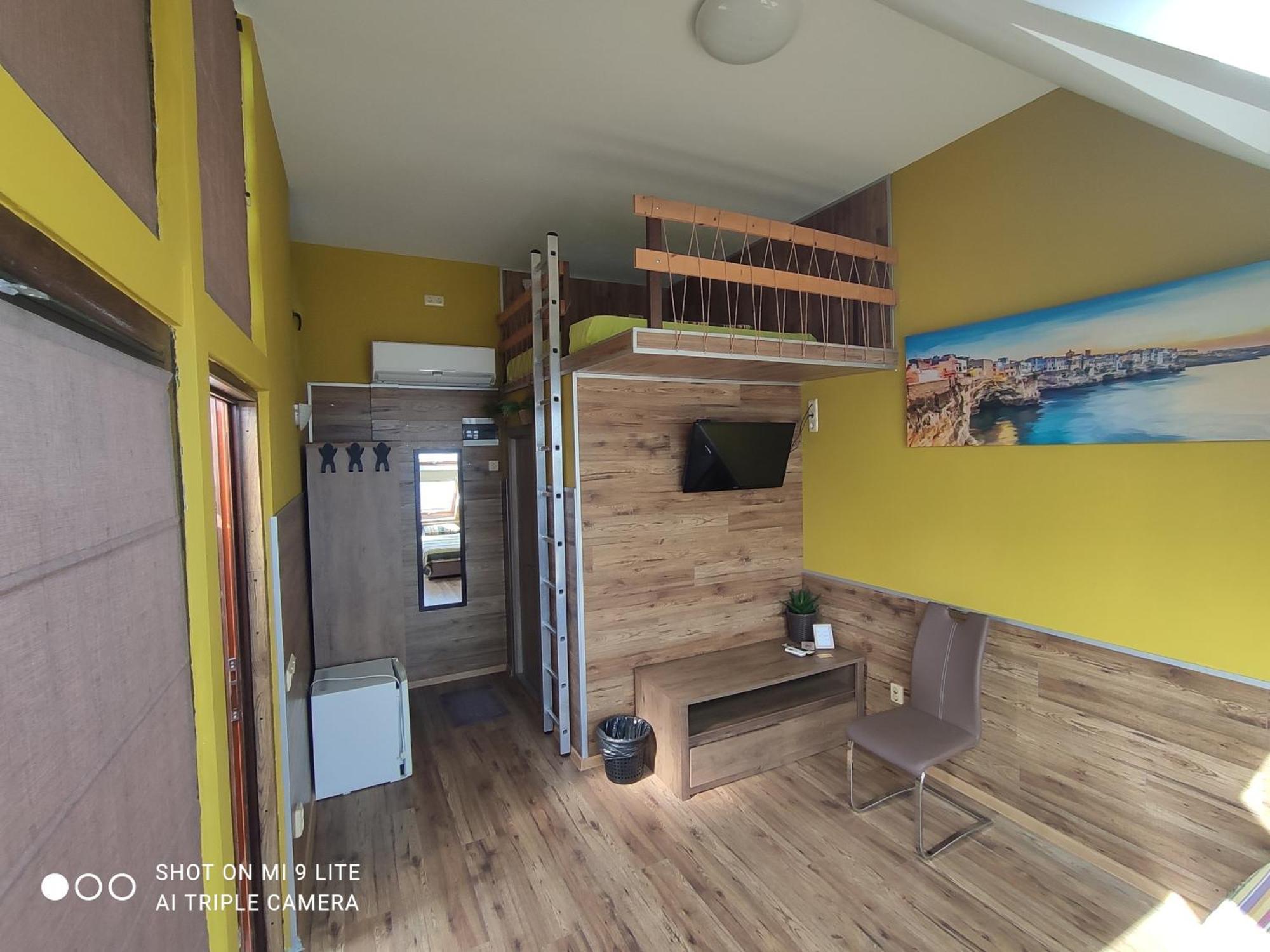 Hemingway Rooms In Happy Beach Варна Екстер'єр фото