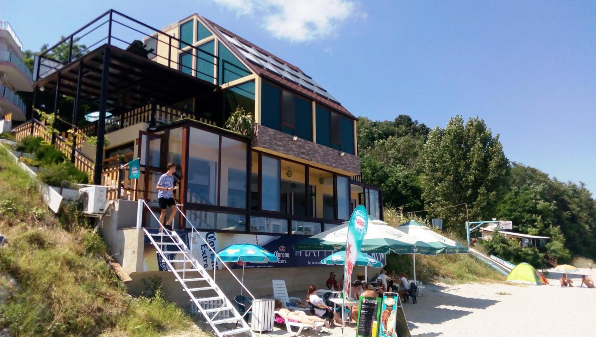 Hemingway Rooms In Happy Beach Варна Екстер'єр фото